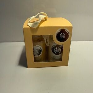 The Body Shop 3 Pc Gift Set Small Coconut Body Milk, Shower Cream & Pouf